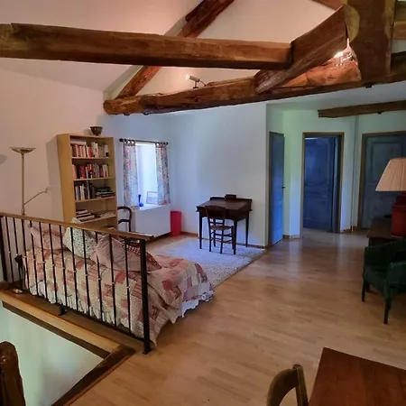 Willa Moulin Du Galizan *